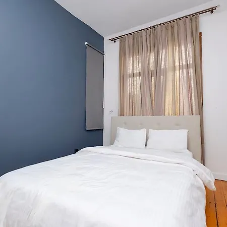شقة Cosy 2-bedroom *
